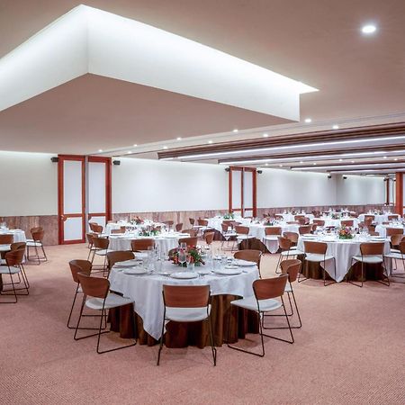 Hotel Melia Bilbao Exterior photo The ballroom