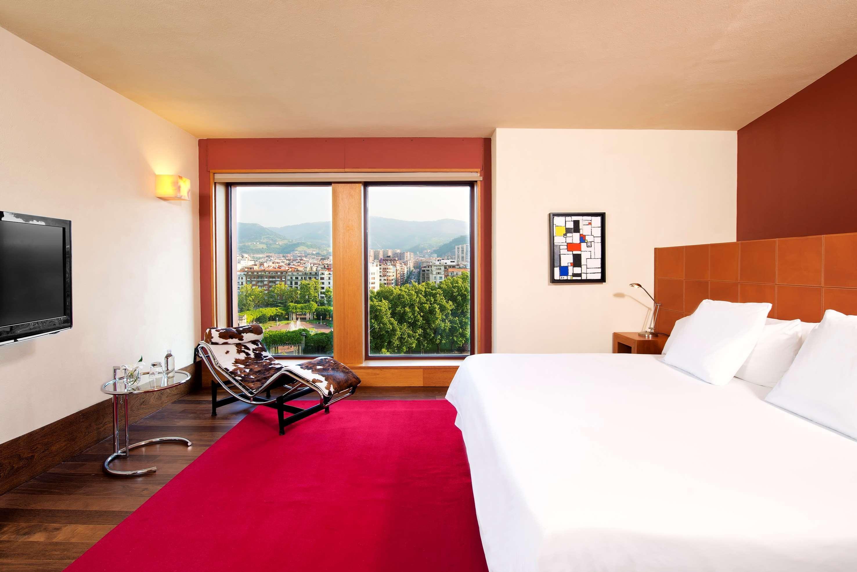 Hotel Melia Bilbao Exterior photo