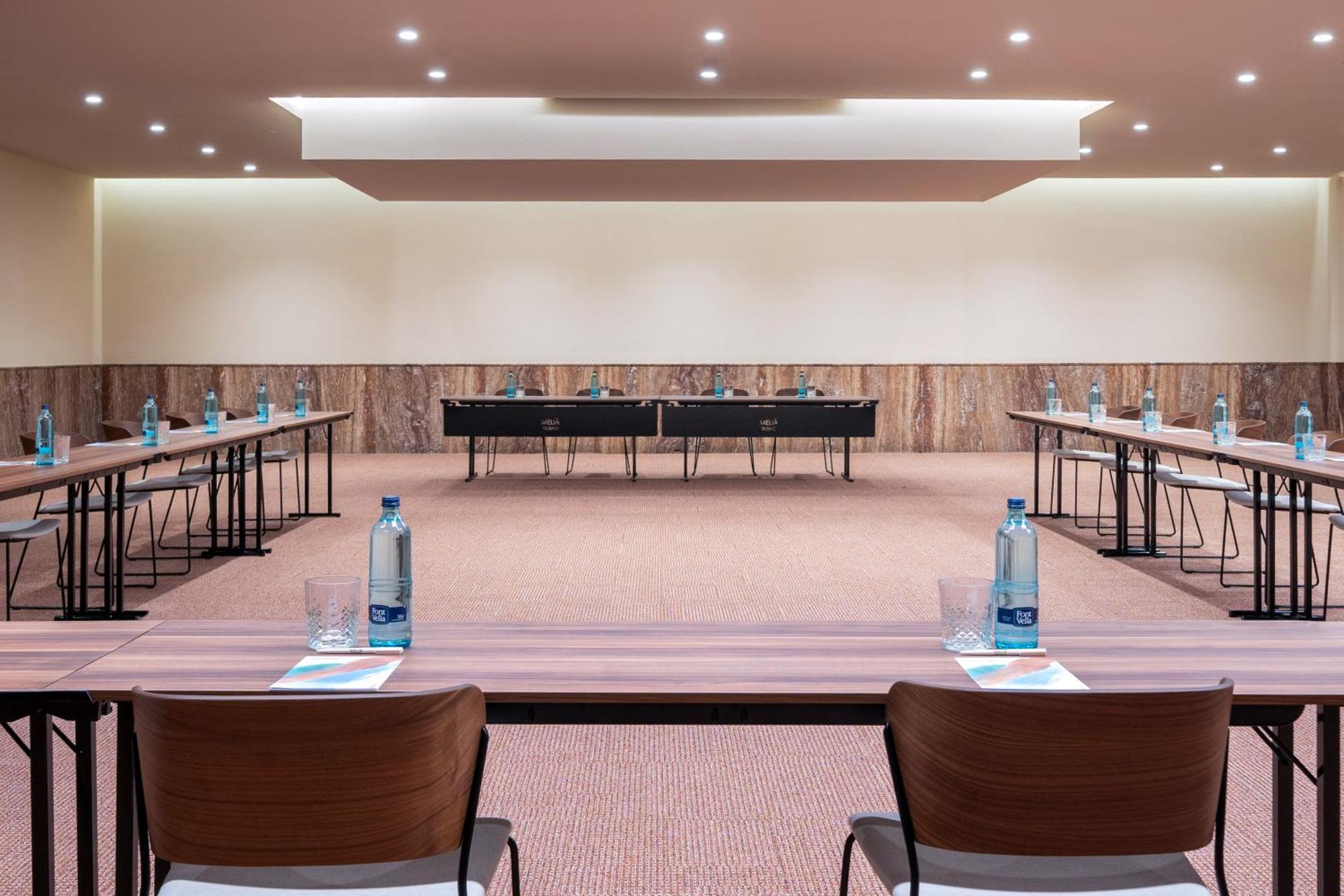 Hotel Melia Bilbao Exterior photo Meeting room