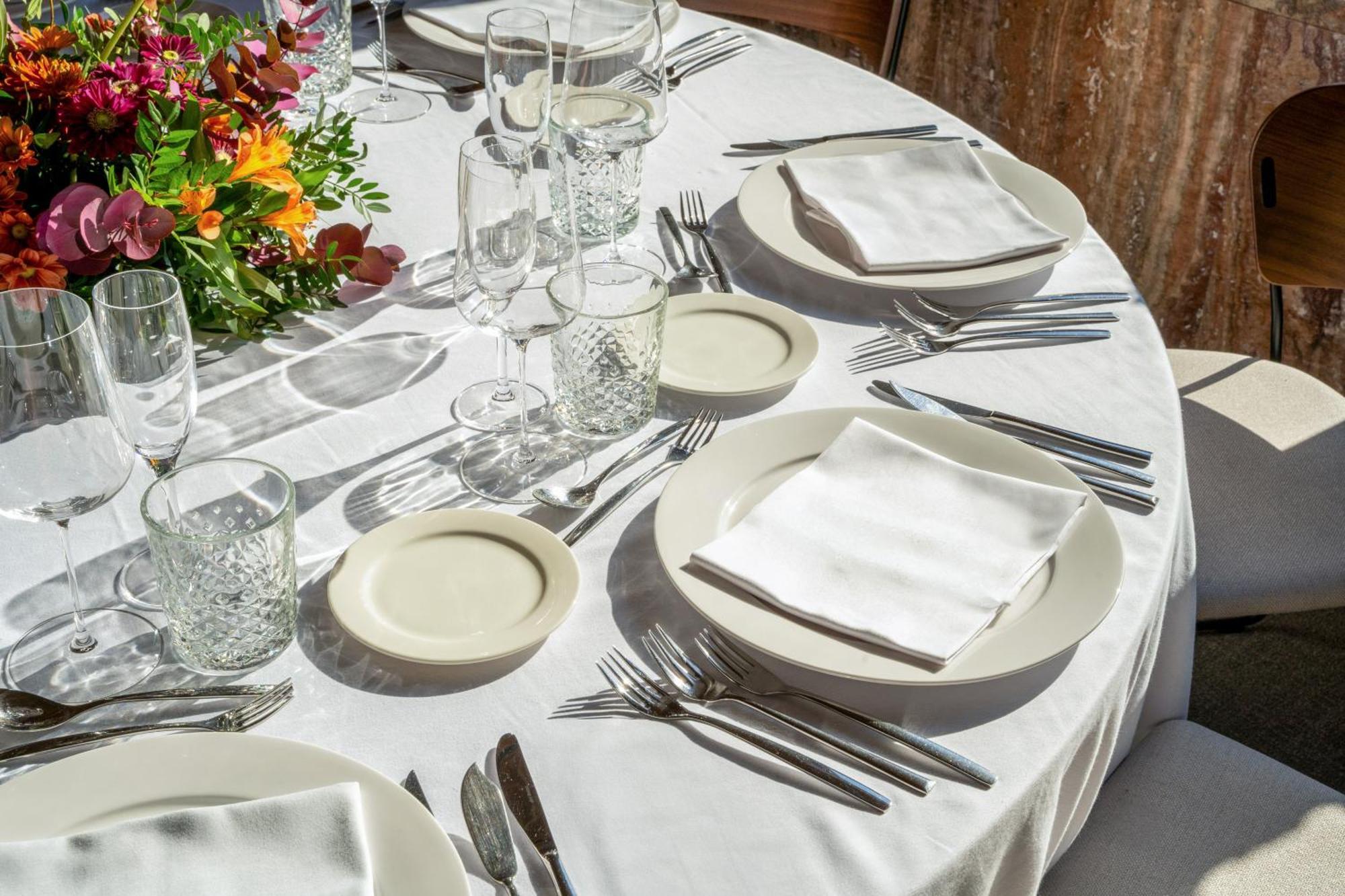 Hotel Melia Bilbao Exterior photo A table set for fine dining